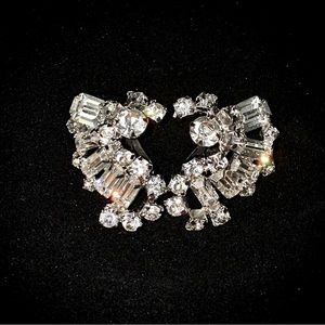 Brilliant Crystal Vintage Kramer Cluster Earrings MINT Baguettes Silver